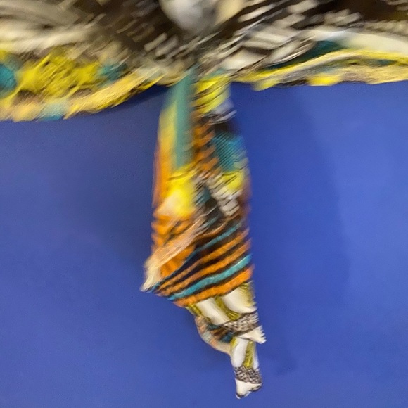 Crop Shirt - Picture 2 of 3